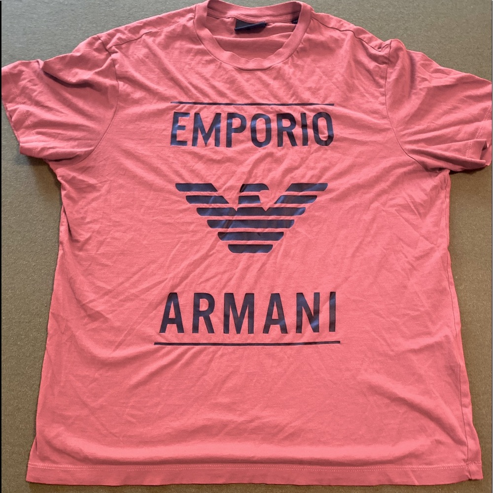 Emporio Armani Men’s T-shirt in size Large